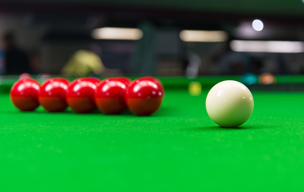 Why are there less kicks in snooker?